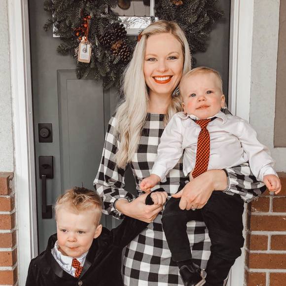 Meet your Posher, Carrie - Picture 1 of 1